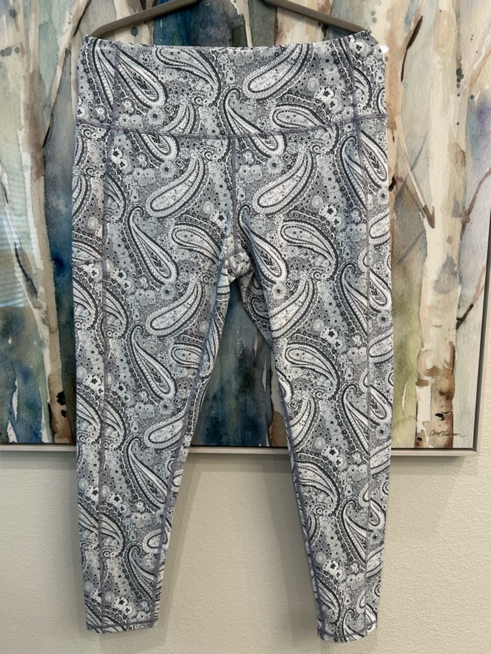 Vera Bradley Gray Paisley Leggings